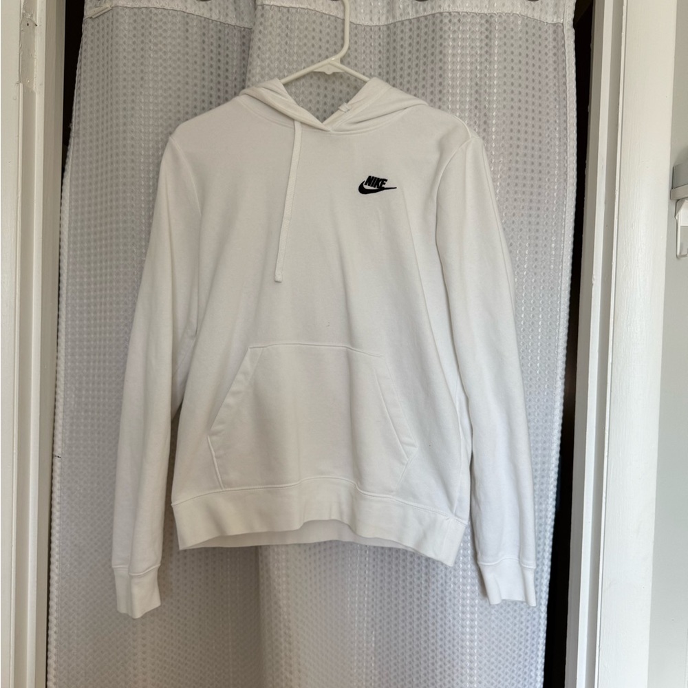 Nike White Classic Sweater with Iconic Swoosh
